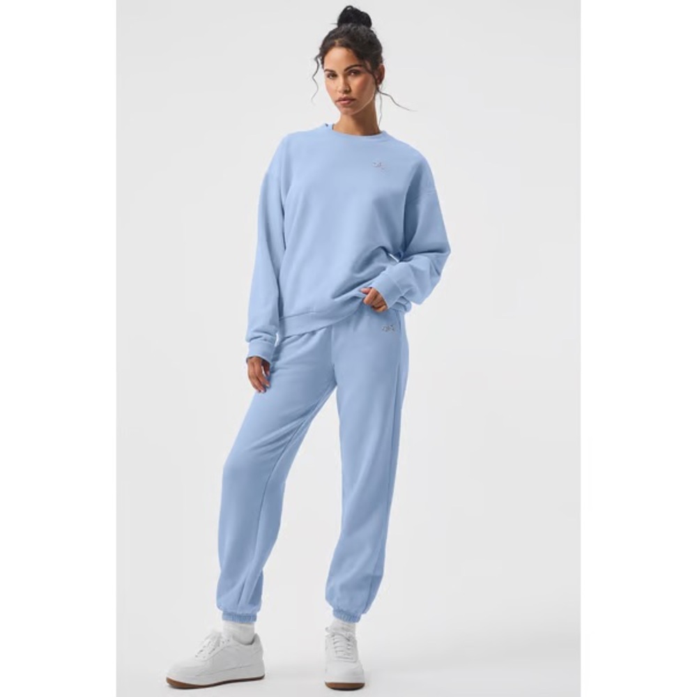alo yoga seashell blue sweat set